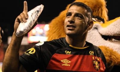 Diego ingressa aposentadoria, 3 clubes identificados