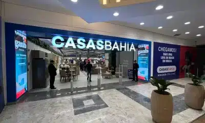 Grupo Casas Bahia, Via Empresa;